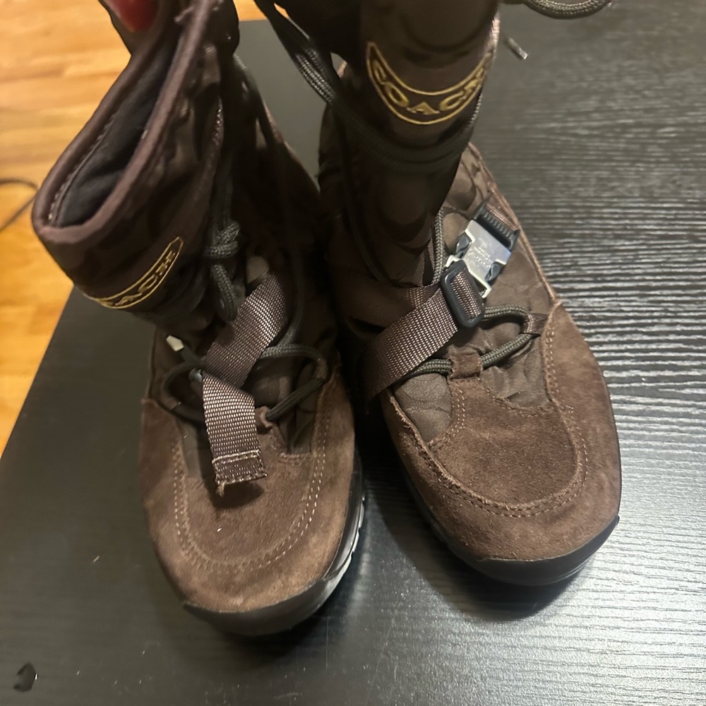 Coach Dark Brown Lace-Up winter snow Boots